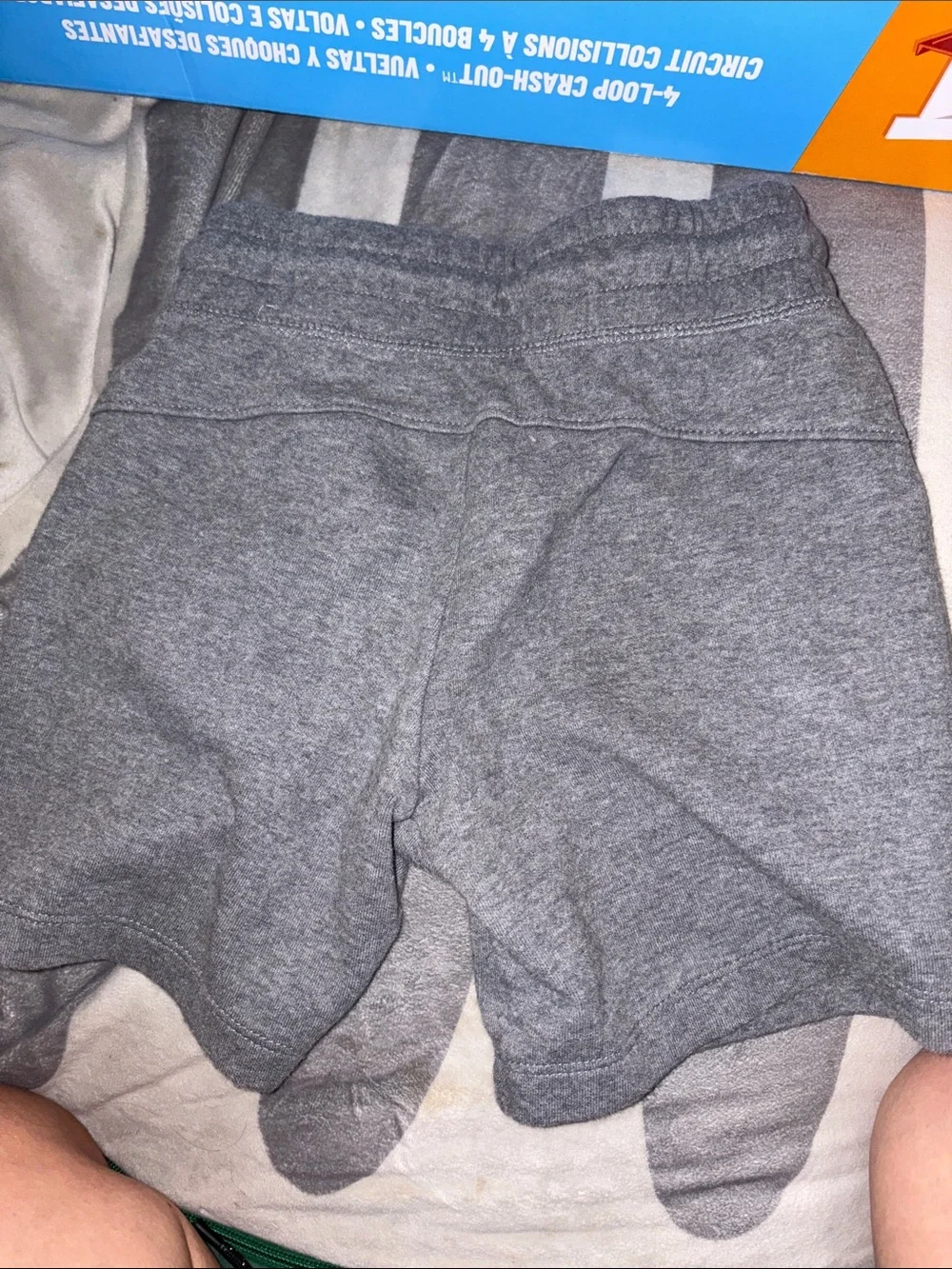 GAP soft gray